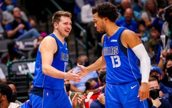 但他在場上 但他在場上