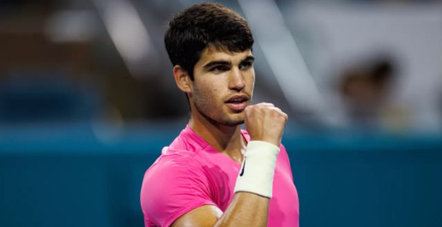 他出色的身 他出色的身