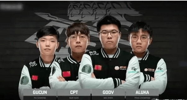 三名球员的 三名球员的