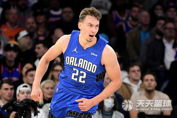 赛场焦点中 赛场焦点中