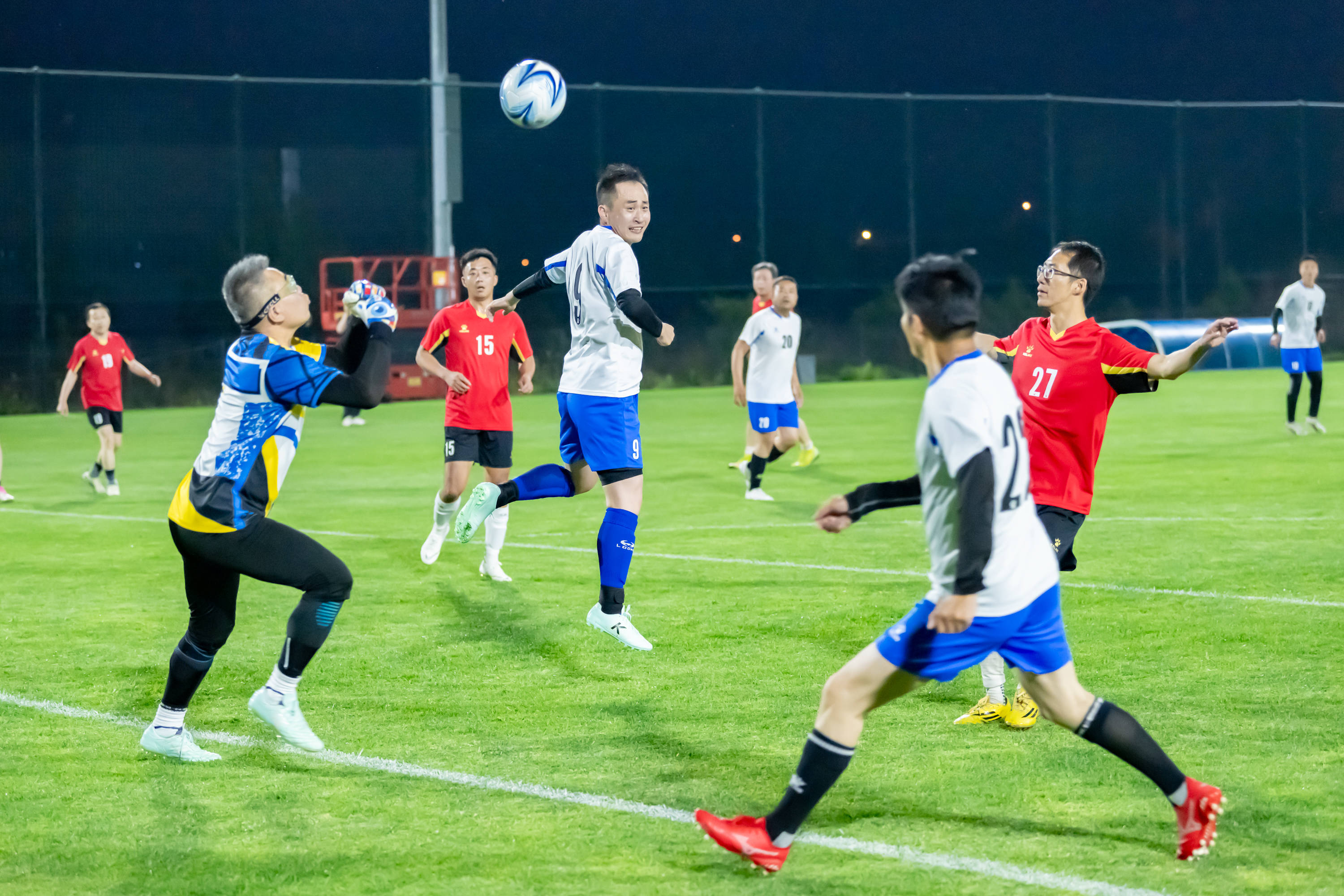 也为西班牙 也为西班牙